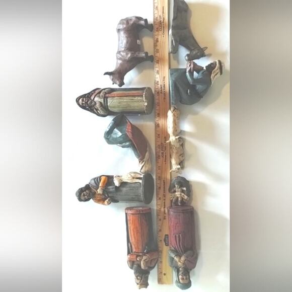 Dept. 56 Vintage Christmas 11 Piece Chalkware LARGE Traditional Nativity Set - Picture 6 of 12